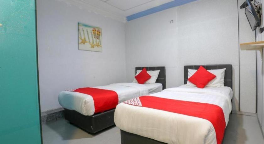 Oyo 90126 Pen U Cottages Dungun Εξωτερικό φωτογραφία